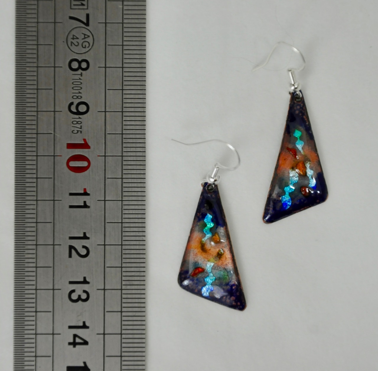 Boucles-triangles-bleu-fonce-2