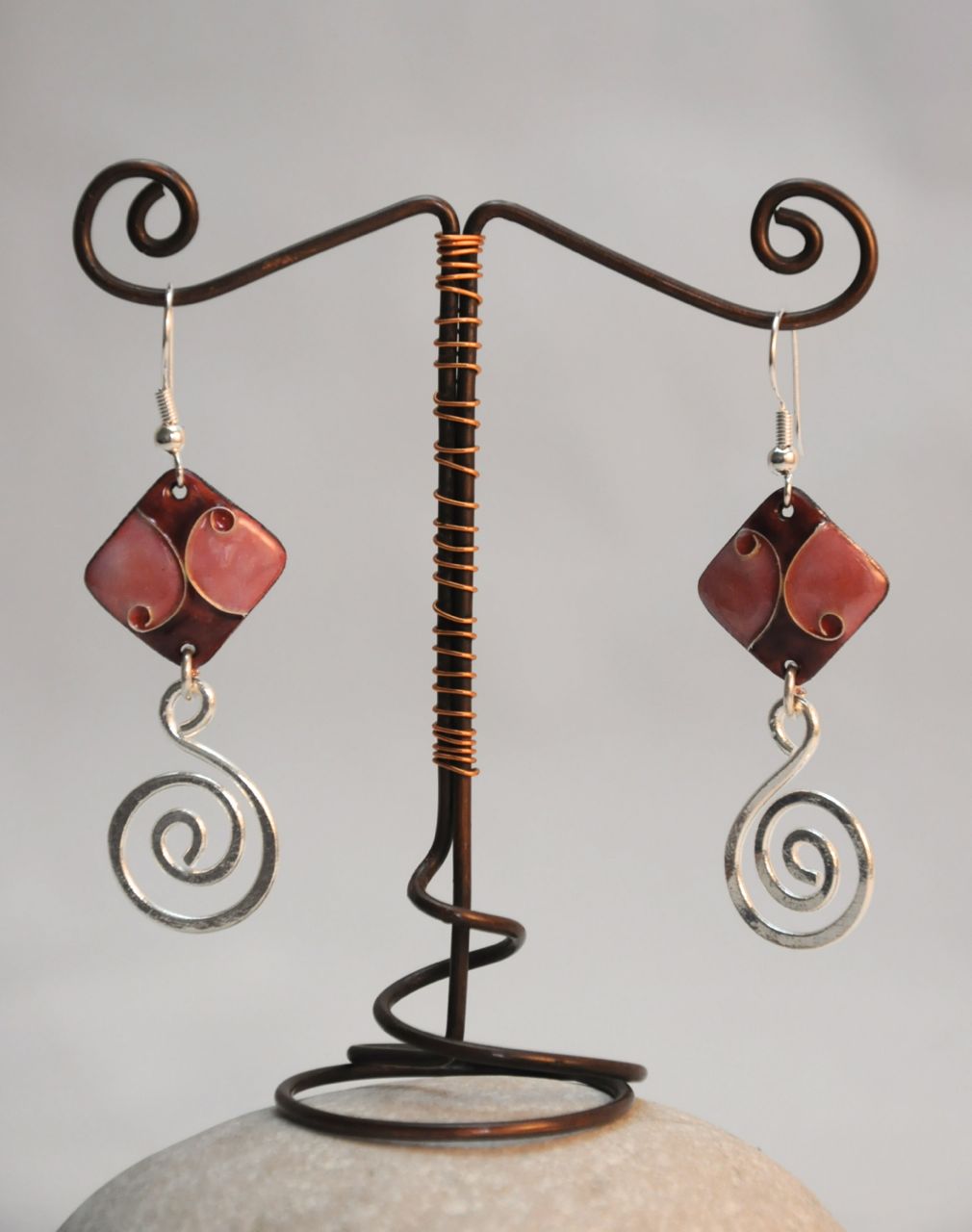 Boucles tortillons rose 1