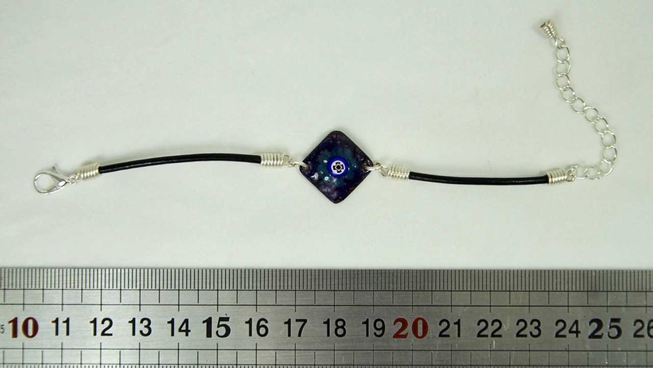 Bracelet-simple-bleu-fonce-2