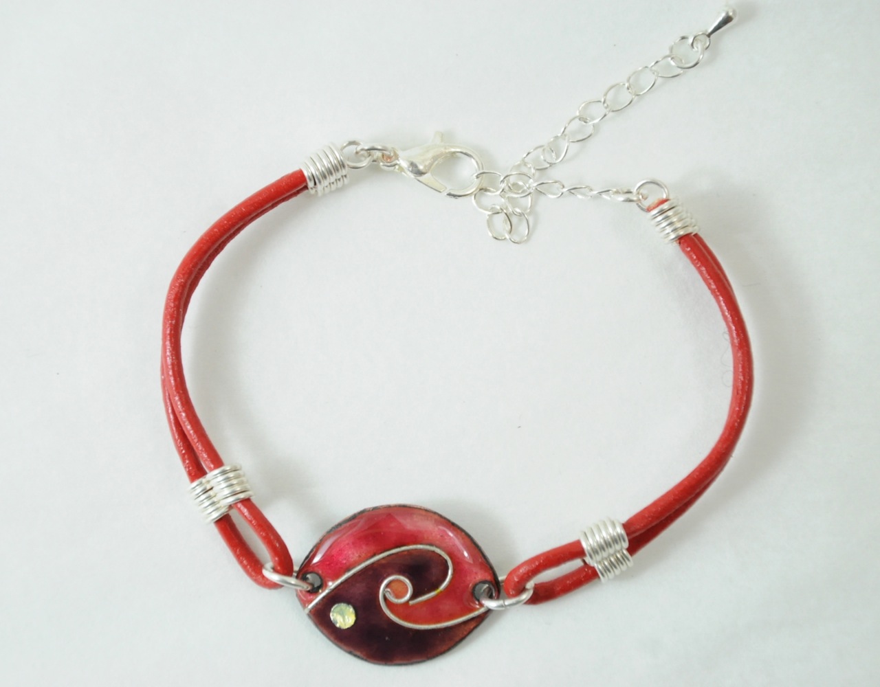 Bracelet ovale rouge 2