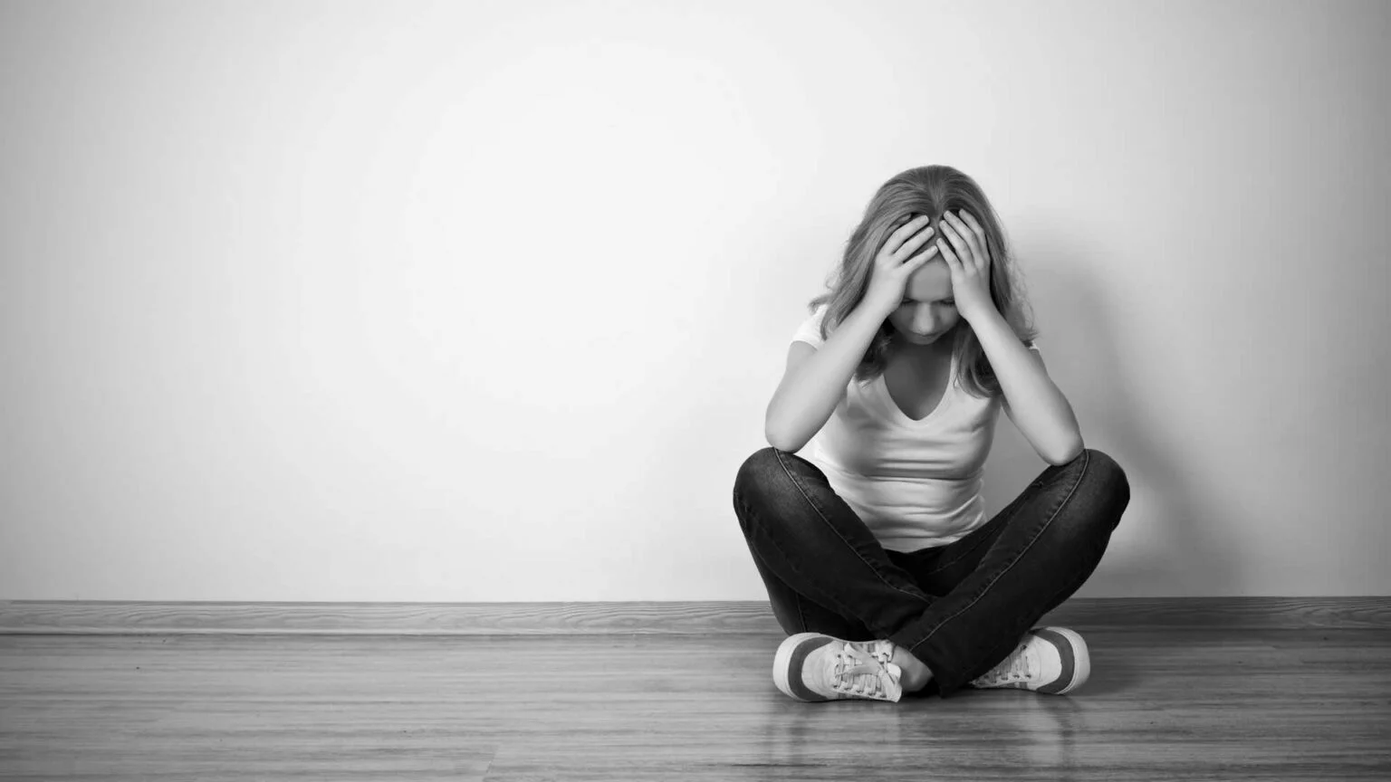 Depression hypnose happiness therapies 1536x864 jpeg