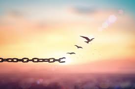 se libérer de ses chaines, de ses mémoires ancestrales, de ses schémas de fonctionnement, pour être libre.