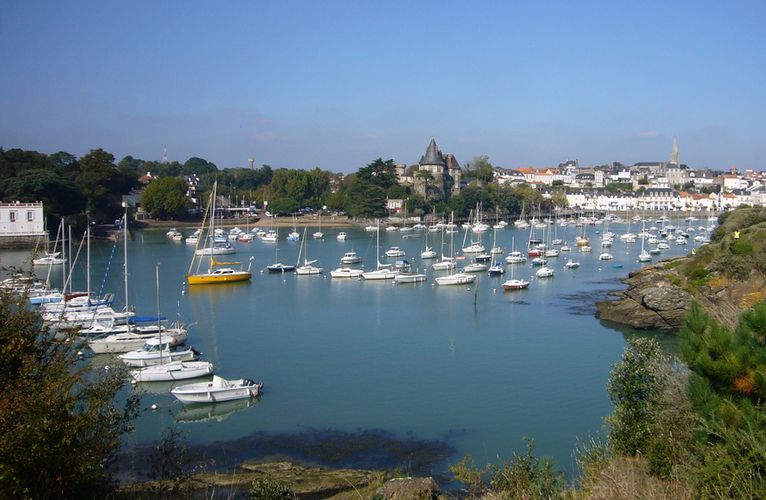 Avant port et chateau de pornic 233