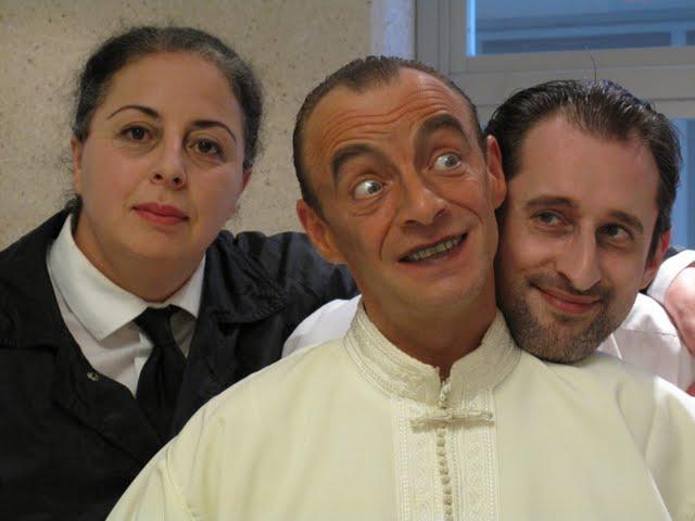 Dans les coulisses