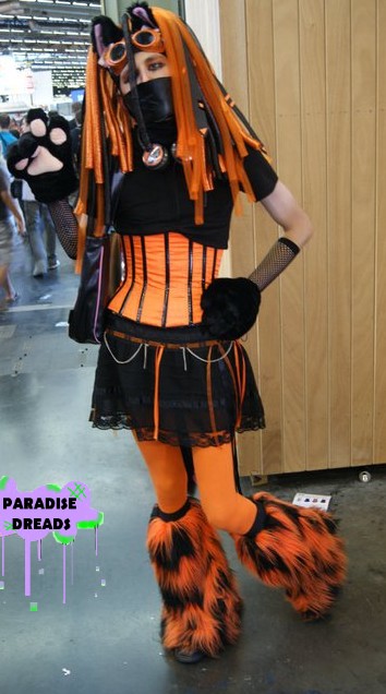 Blazing orange je