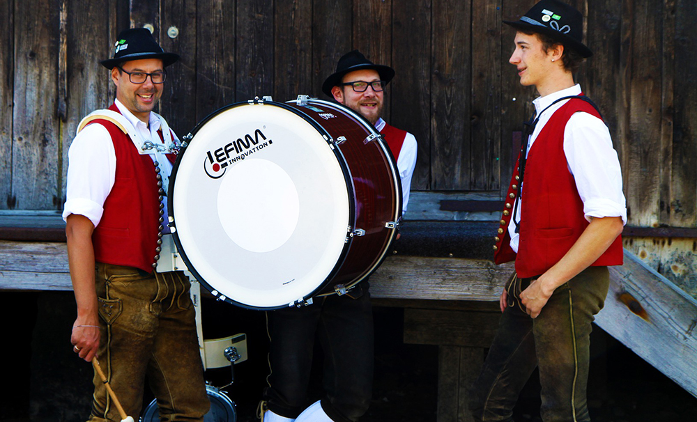 888brass-band-4446419 1920