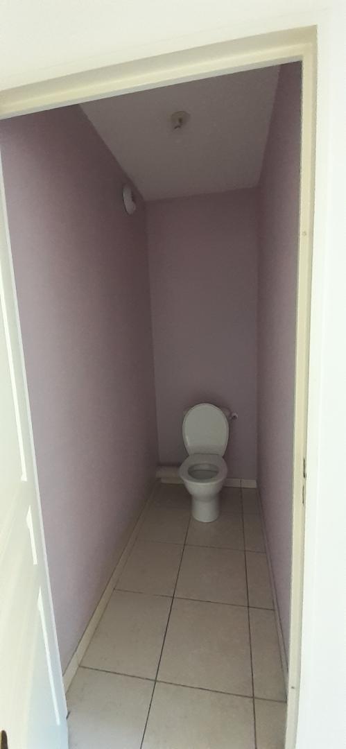 Deco murale toilettes avant