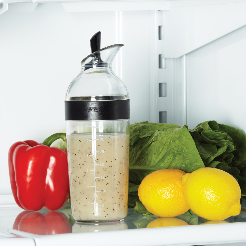 Image shaker vinaigrette oxo