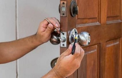 Lock Repair and Replacement - Locksmith Nice