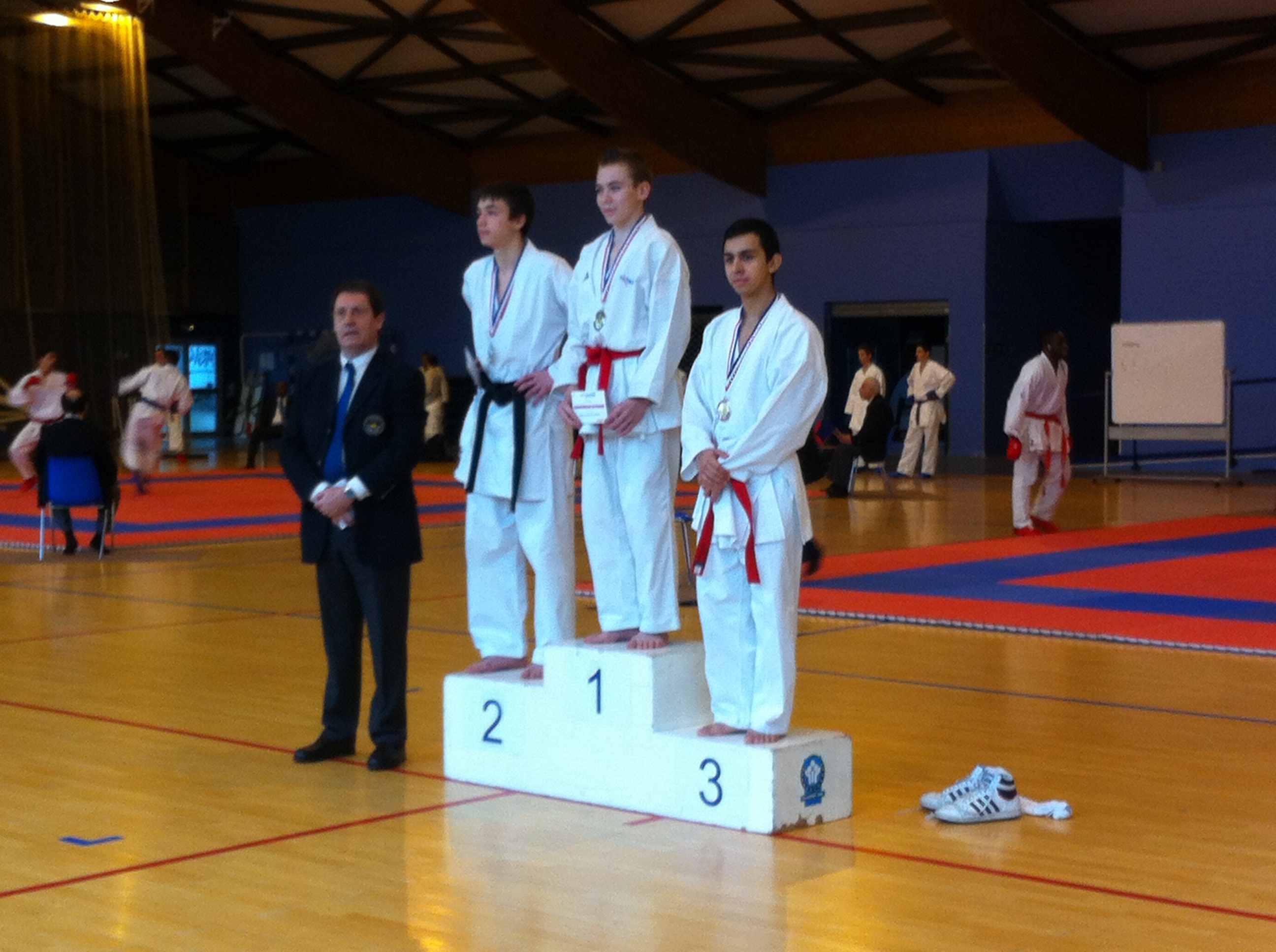 Photo 3 