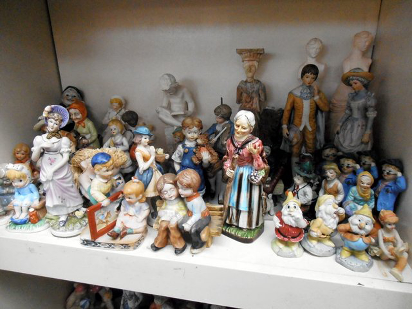 Bric a brac p3102355