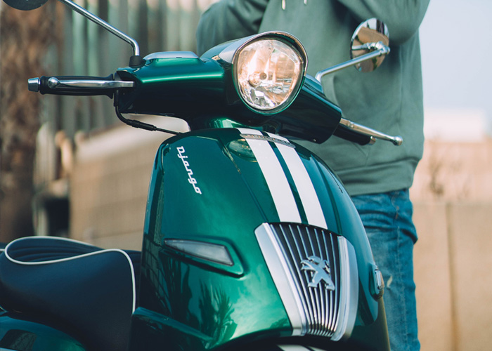 Django sport racing green pp 700x500 04