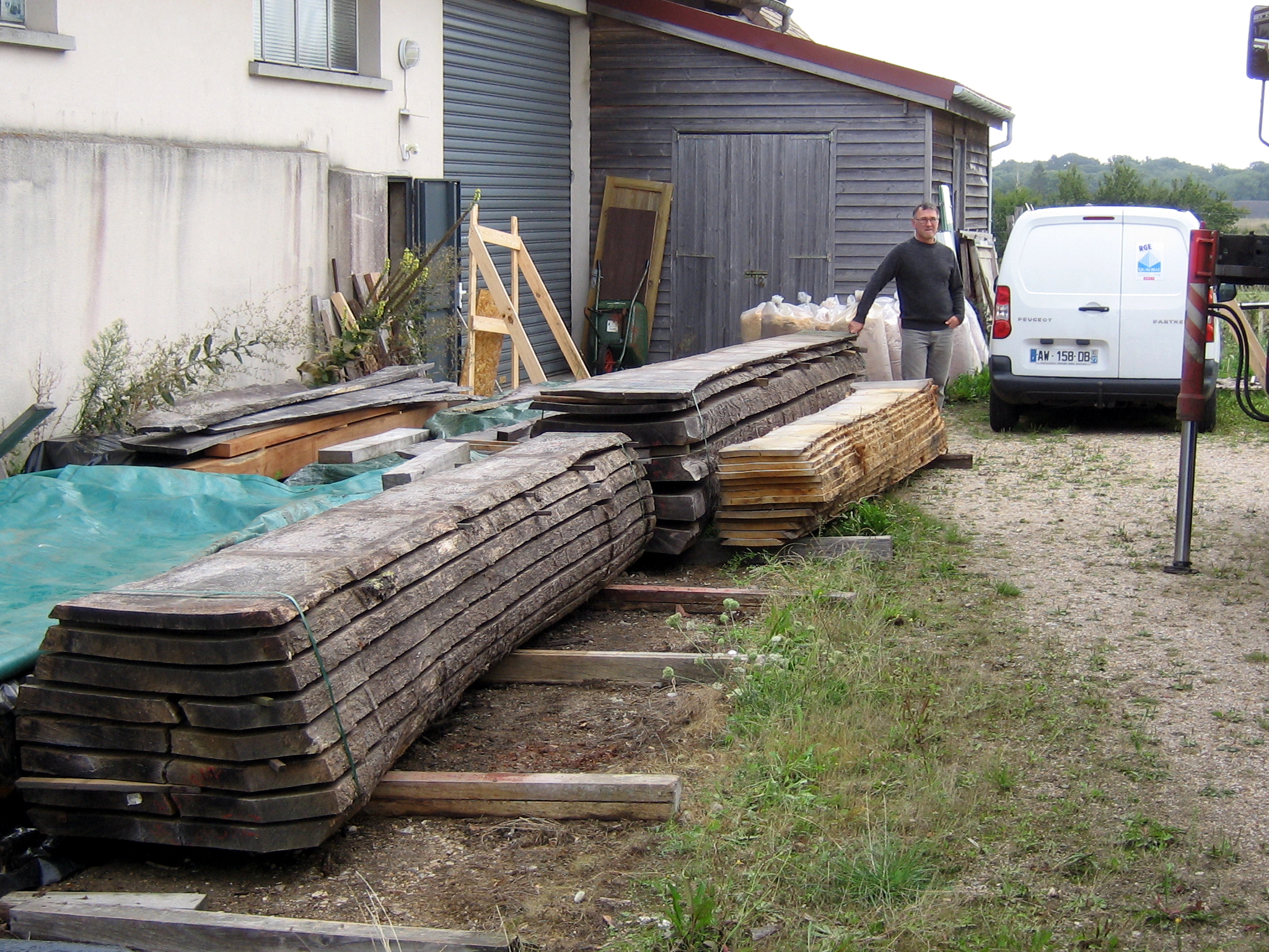 Entreprise PAPAVOINE B et D :
Escalier monumental en chêne avec limon courbe en fil rampant; choix des bois.