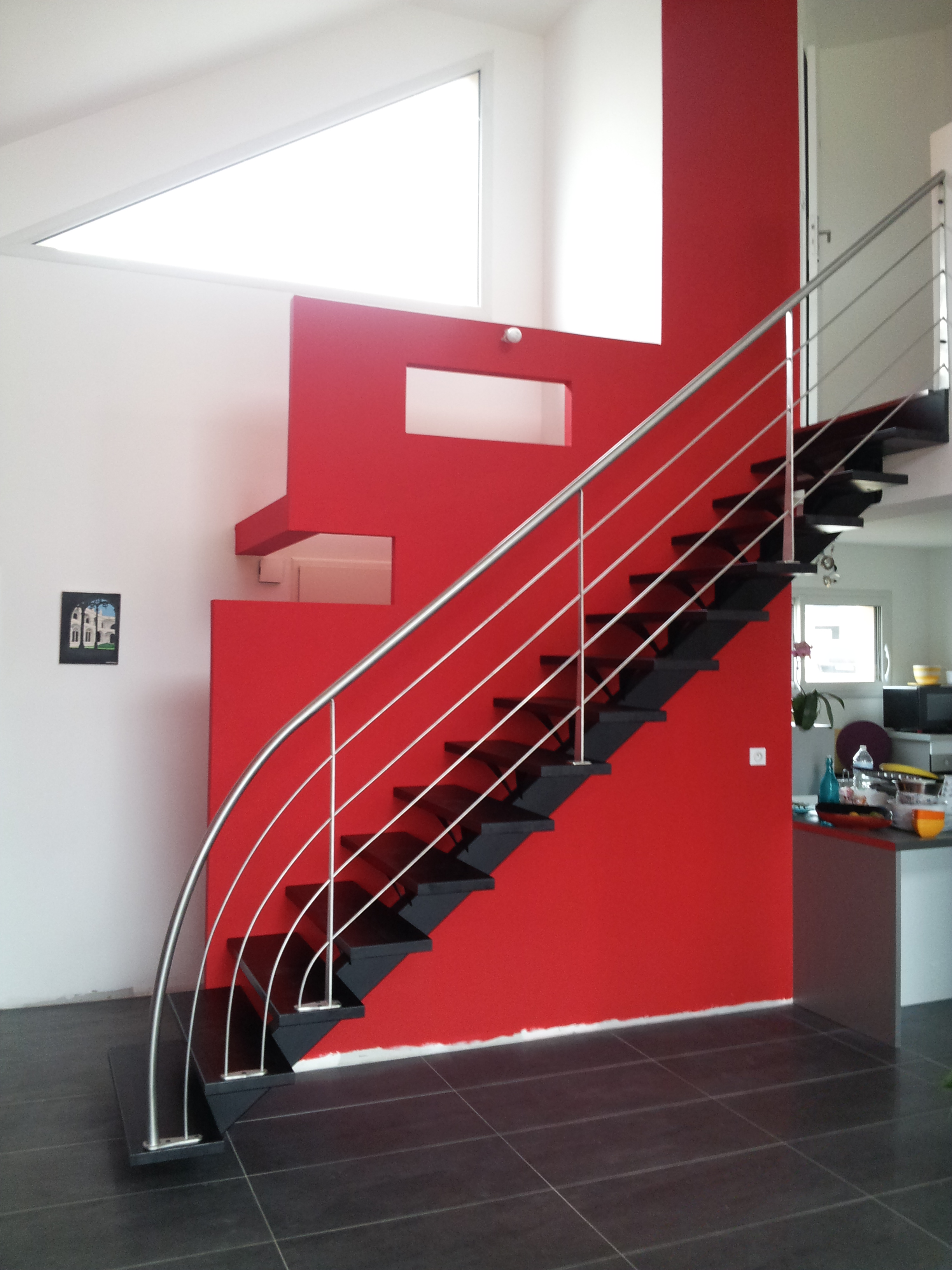 Escalier droit limon central