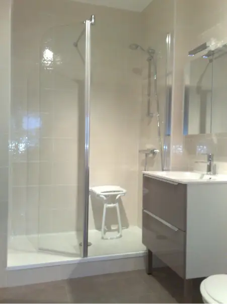 Aménagement d'une salle de bains en salle de douche à Saint Sébastien Sur Loire
 