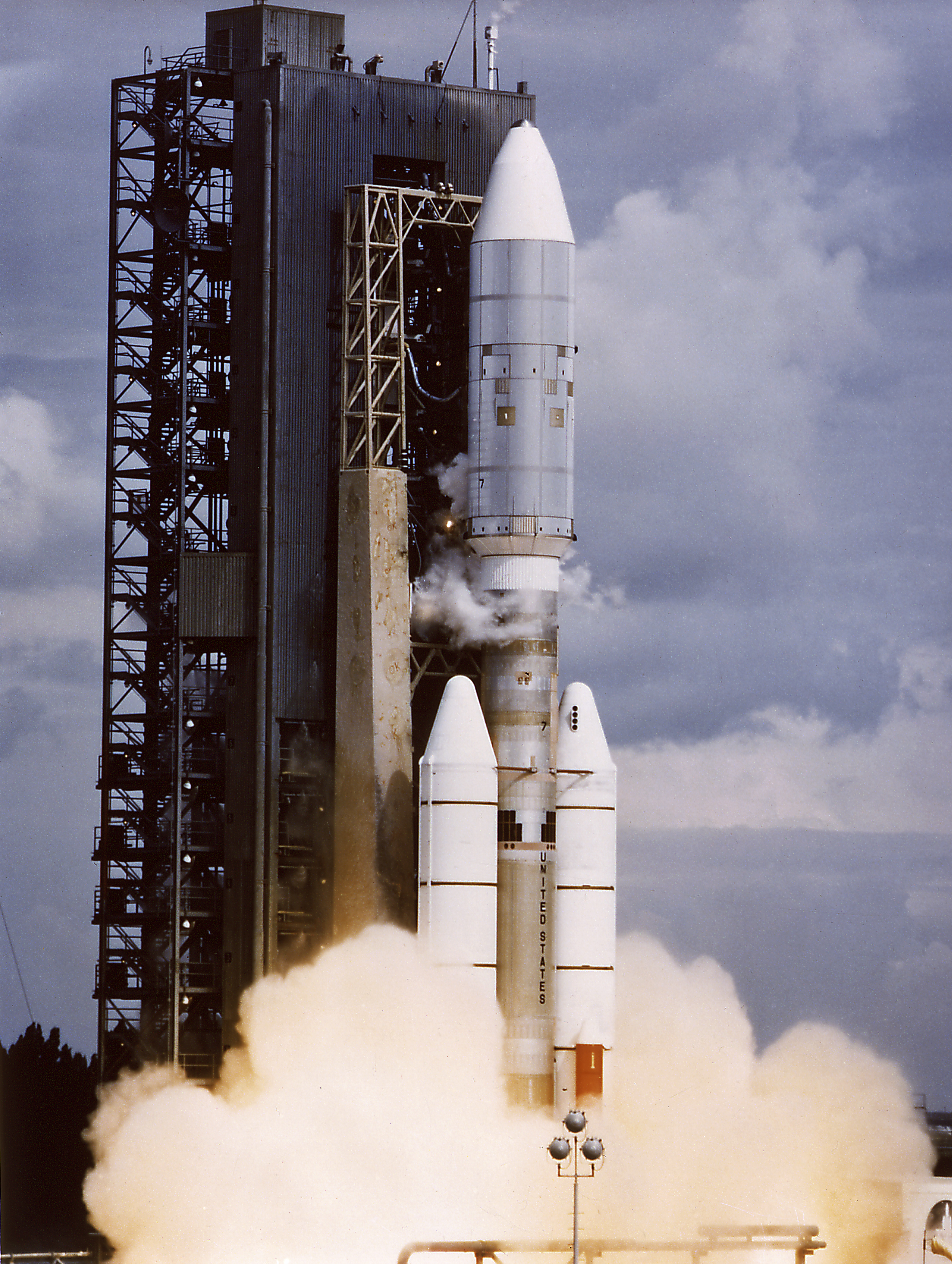 Lancement de voyager 2