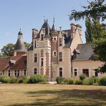 Chateau troussay shayleela