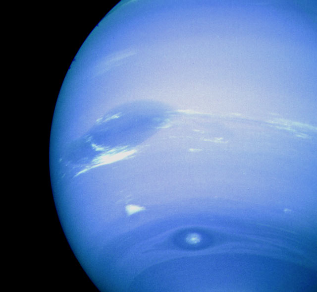 La grande tache sombre de neptune