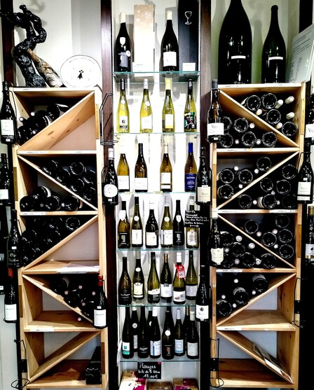 Vitrine des Muscadet (s)  et CRU (s)
proposés à la Maison du Muscadet