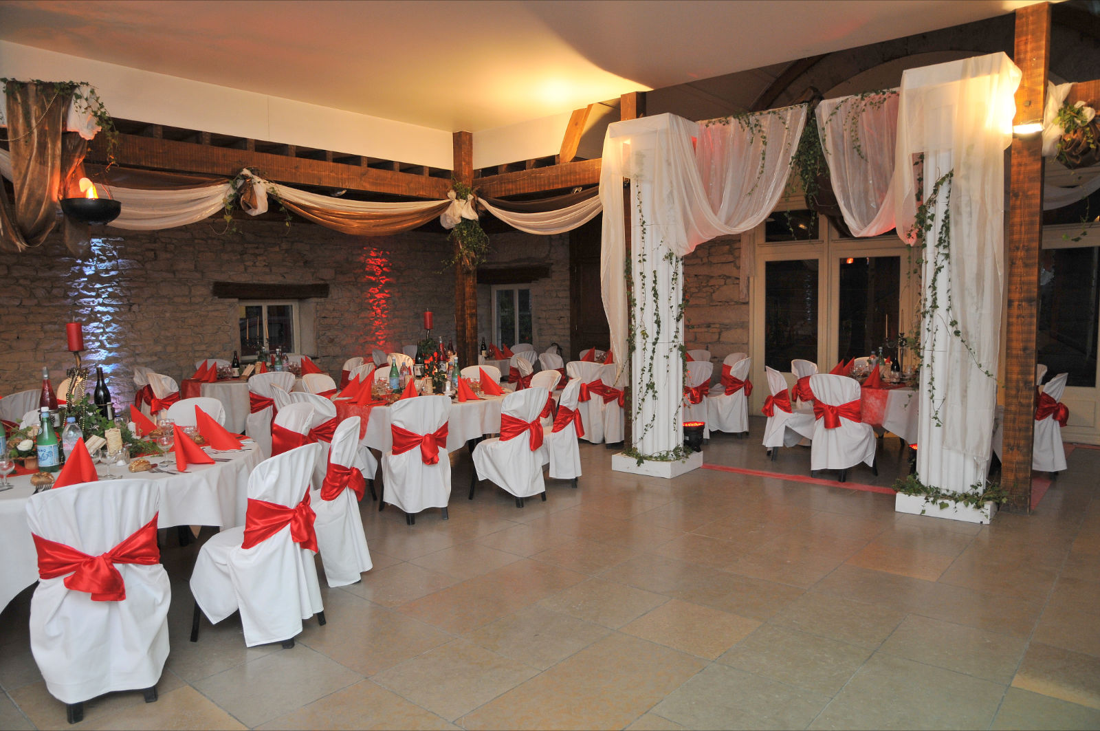 Colonnes au manoir de bourgoin jallieu