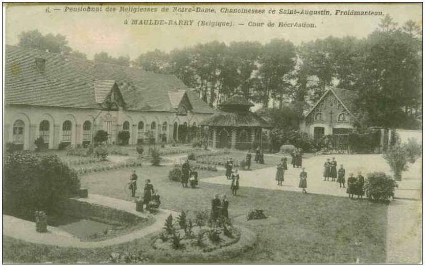 Maulde Froidmanteau Pensionnat des religieuses de Notre Dame Chanoinesses de St Augustin Cour de recreation 003