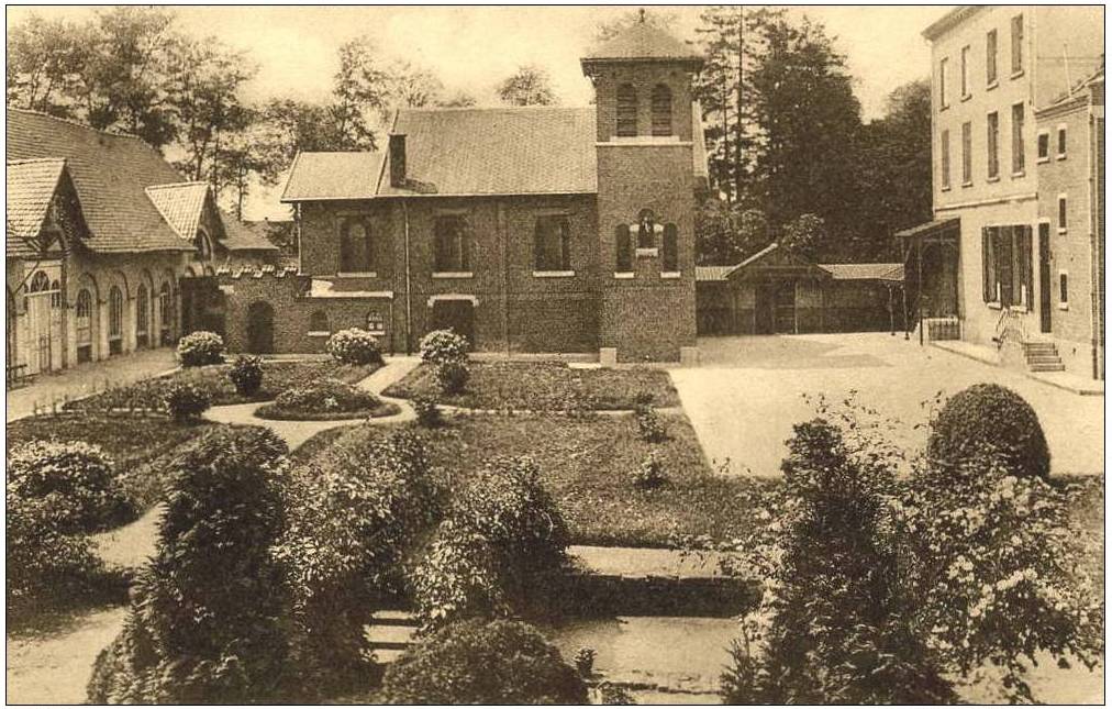 Maulde Froidmanteau Pensionnat des religieuses cour de recreation 002