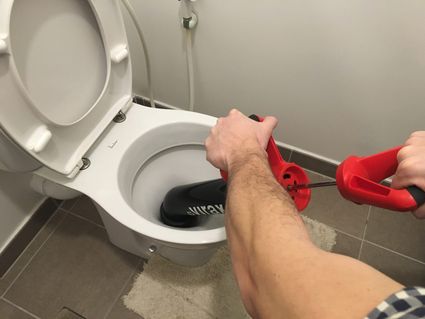 Débouchage WC - Intervention Rapide - Plombier Certifié