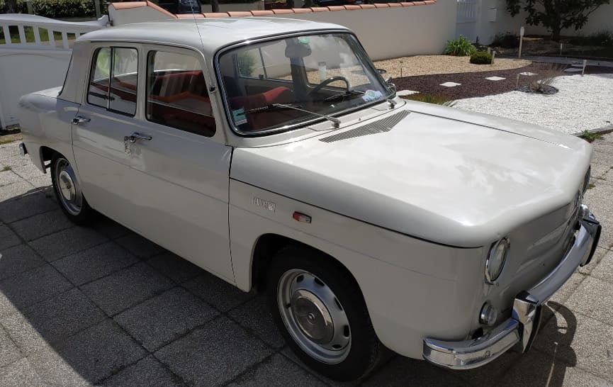 Renault-8-Queffurus