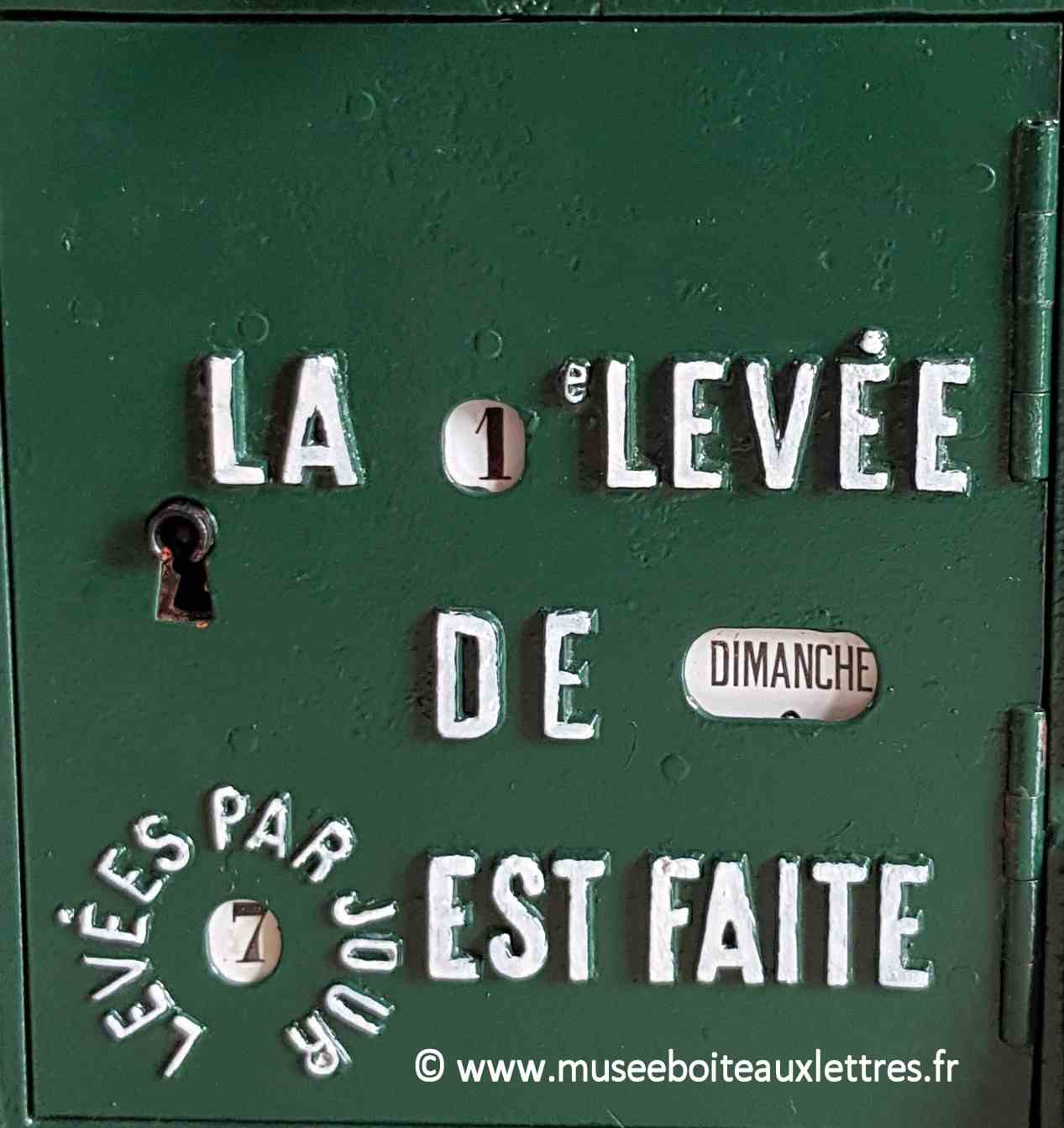 boite aux lettres mougeotte Delachanal type 2. musée de la boite aux lettres