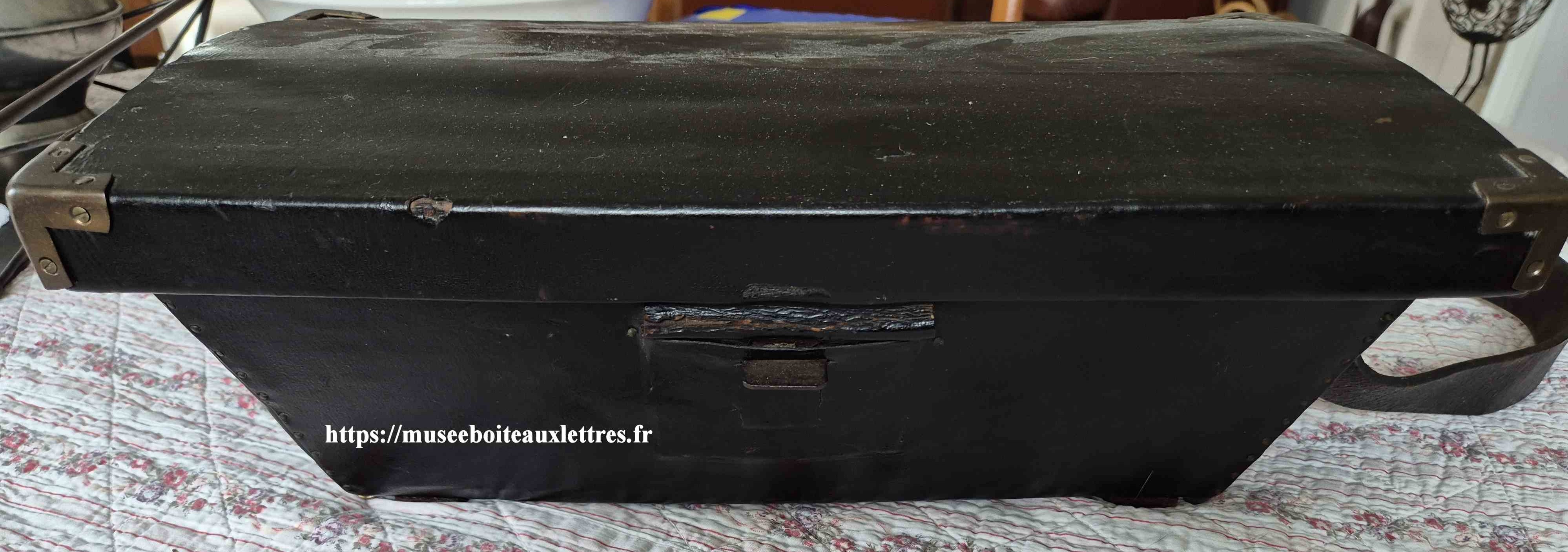 boite de distribution de facteur de ville