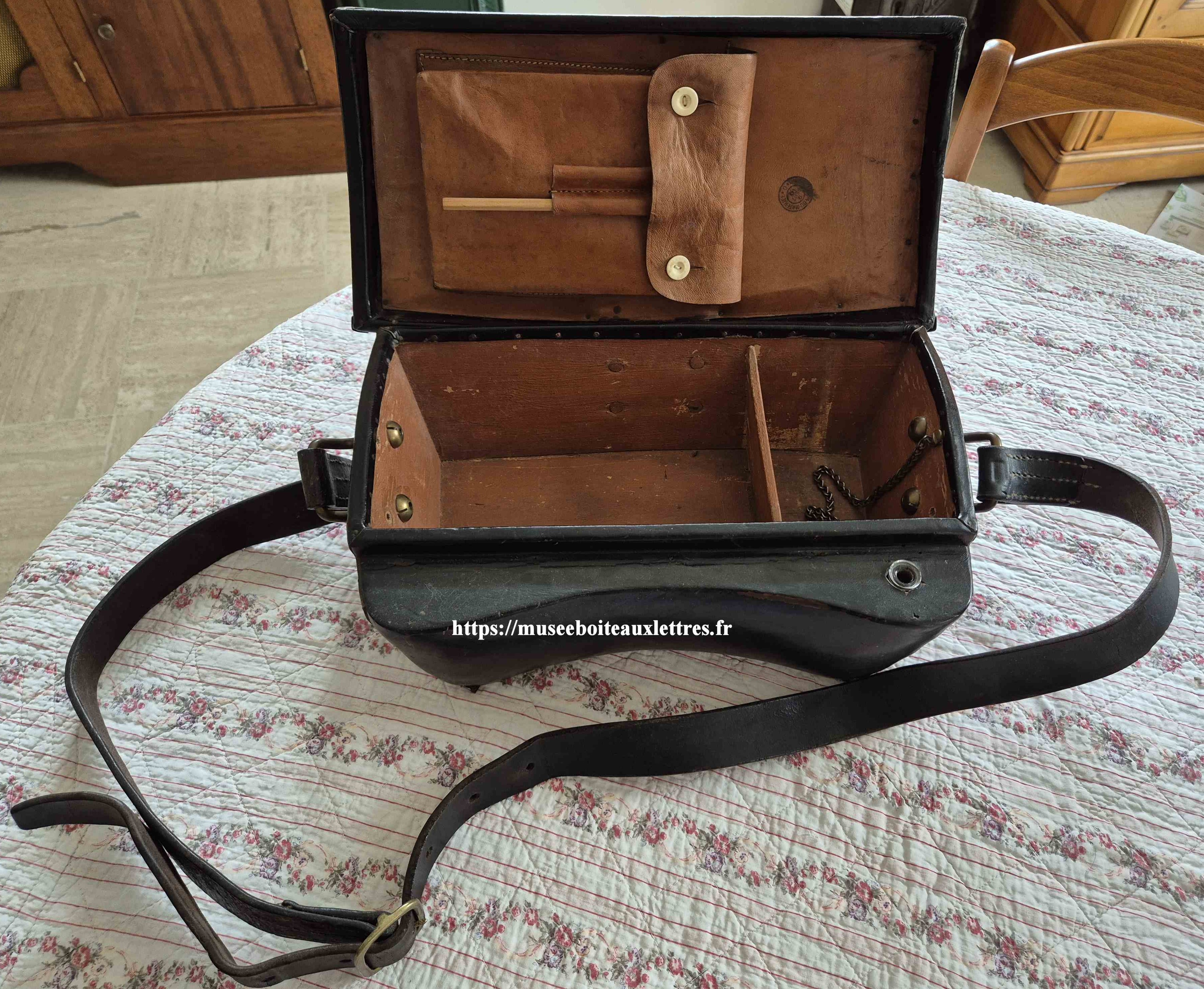 boite de facteur ptt