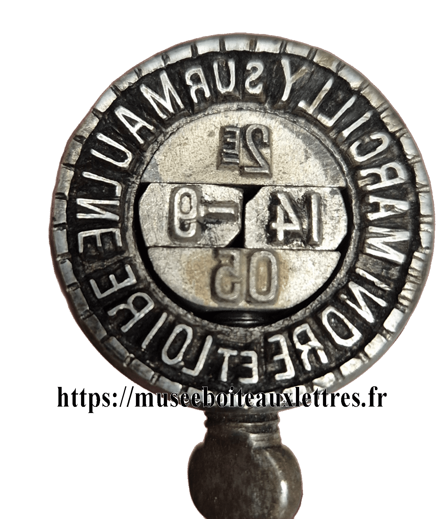 timbre à date Marcilly sur Maulne avec levée centrale