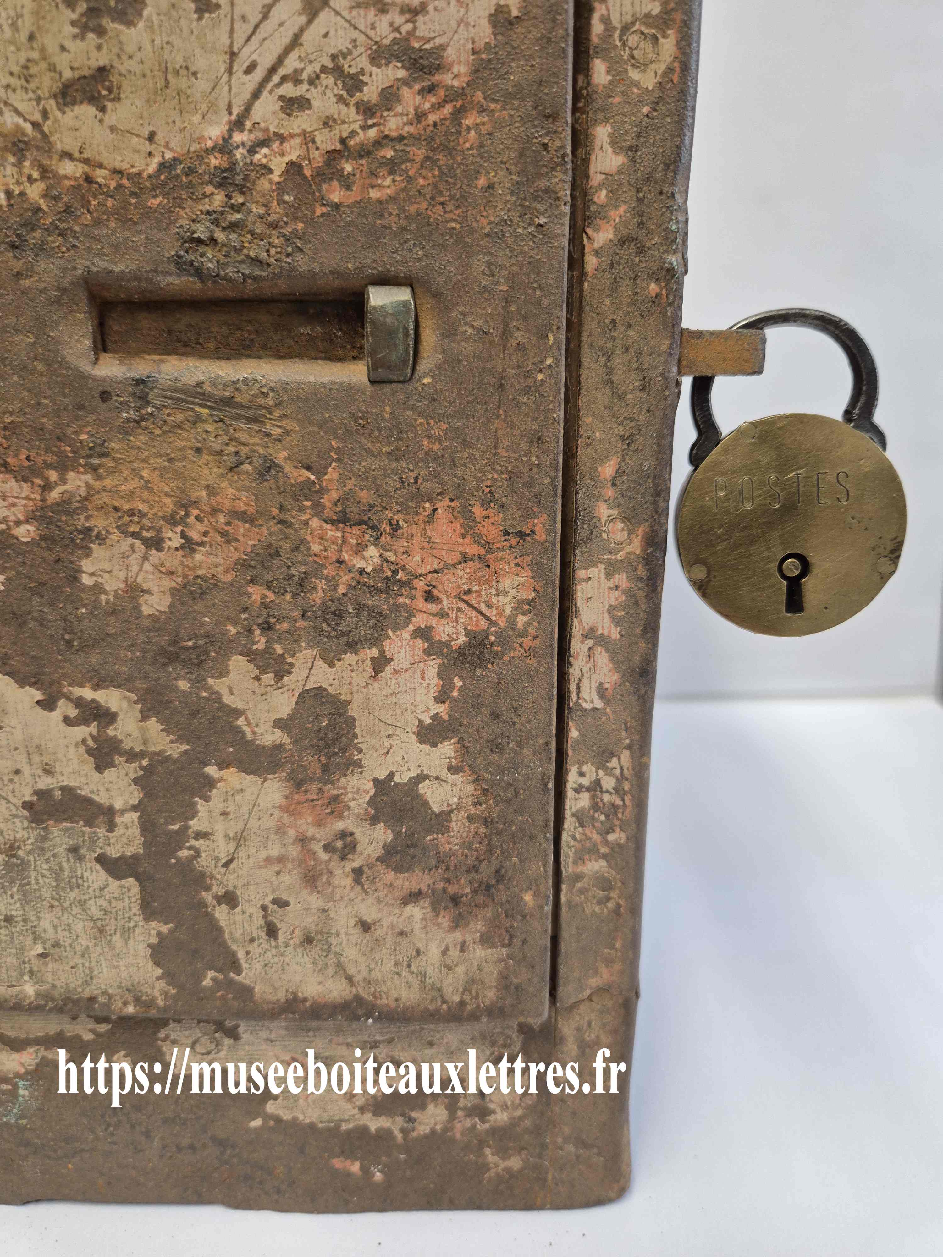 fermeture boite aux lettres mobile ambulants poste