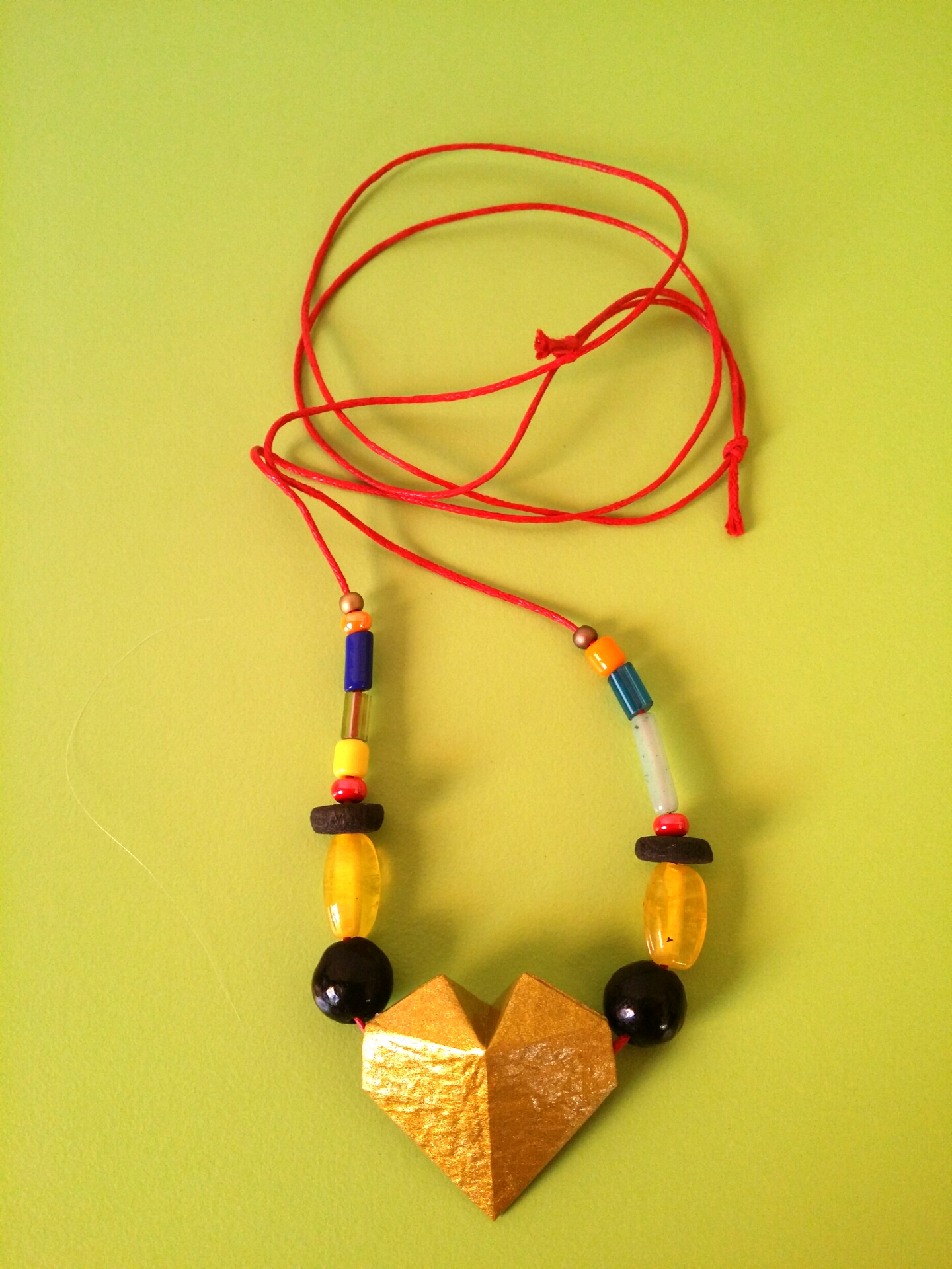 Collier Cœur, doré, 12€