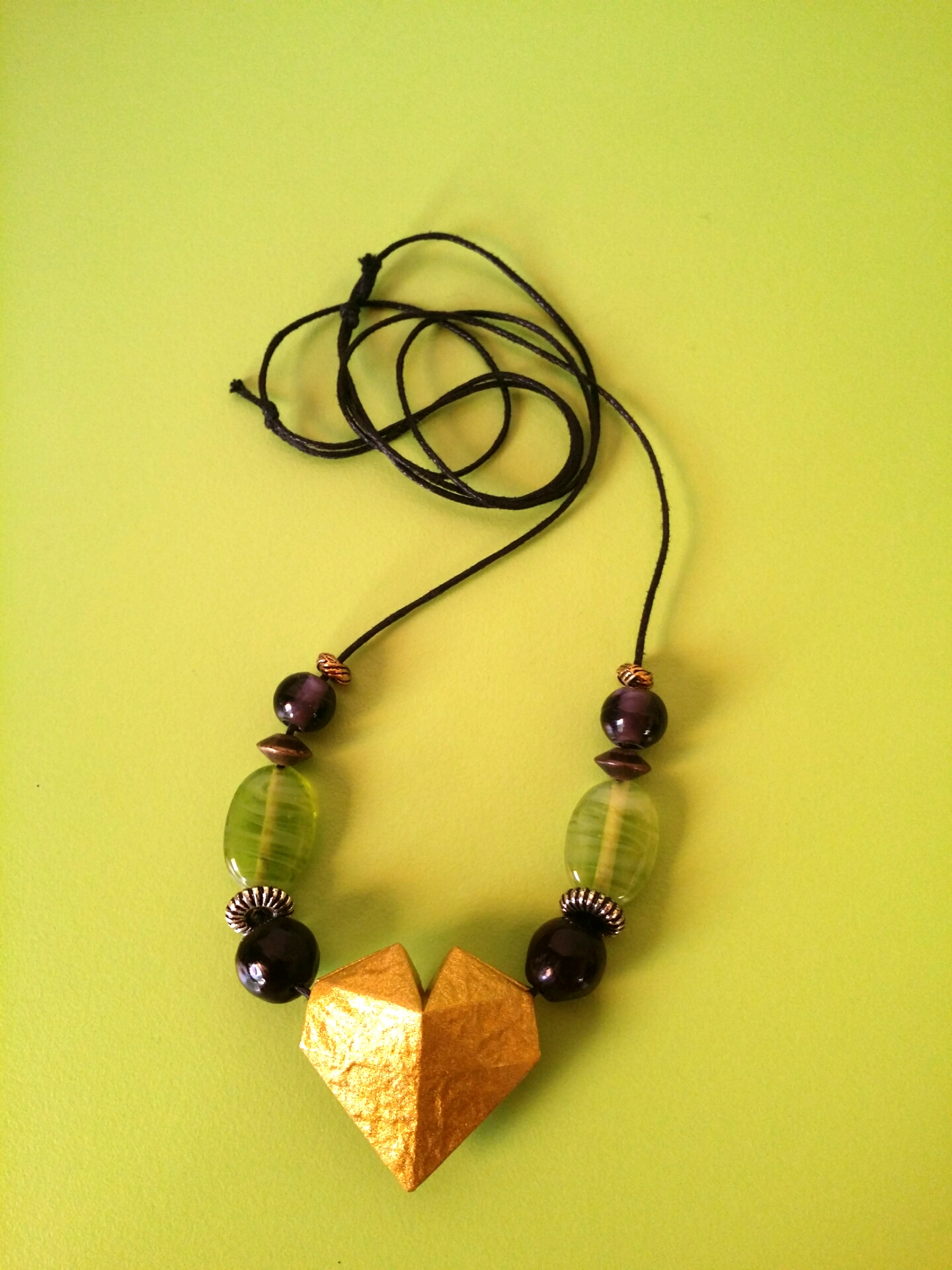 Collier Cœur, doré, 12€ 