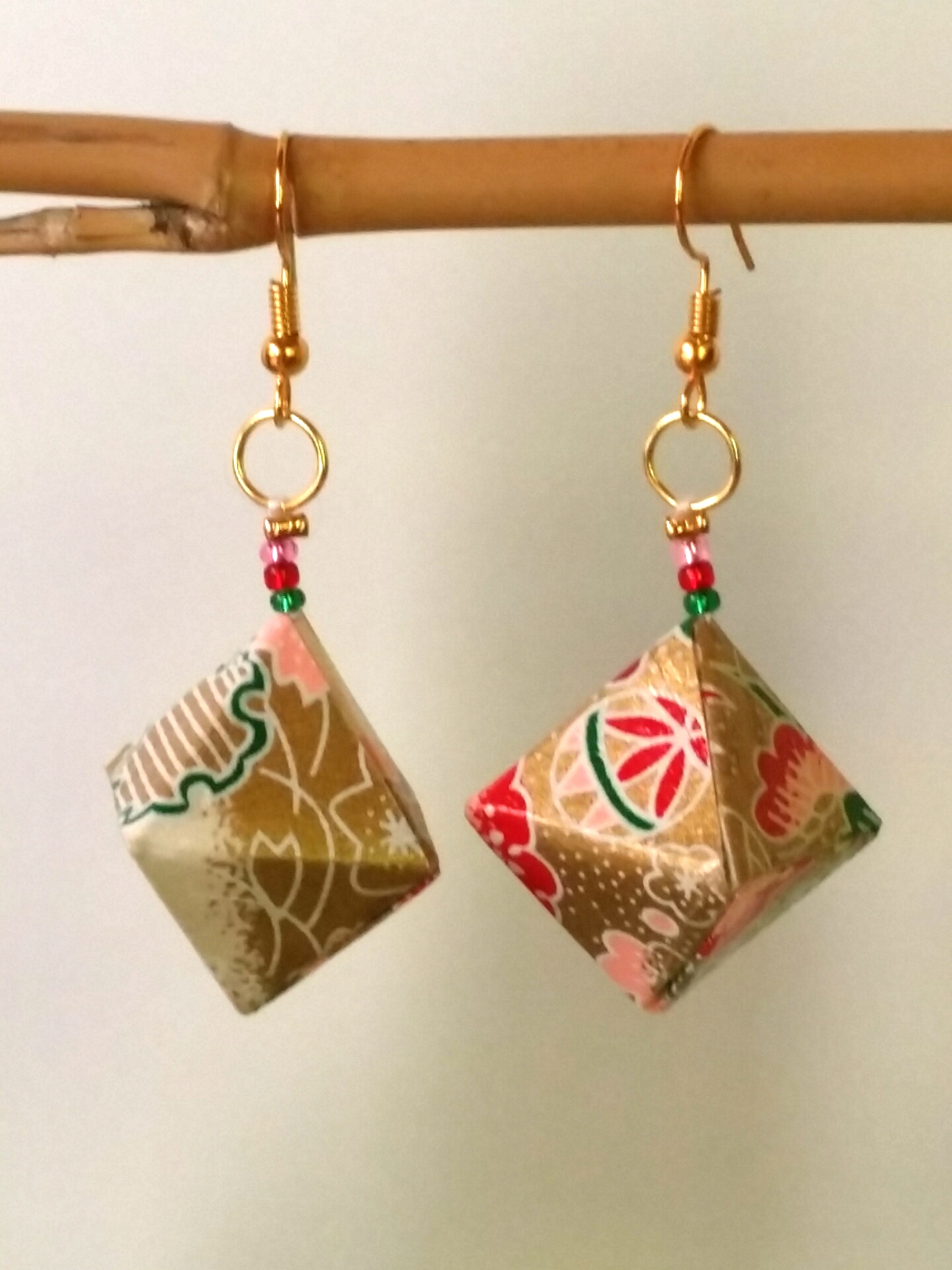 Boucles d'oreilles Losanges, pousses de bambou, 9€