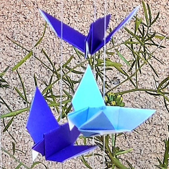 Mini mobile Envolée d'oiseaux bleue et violette