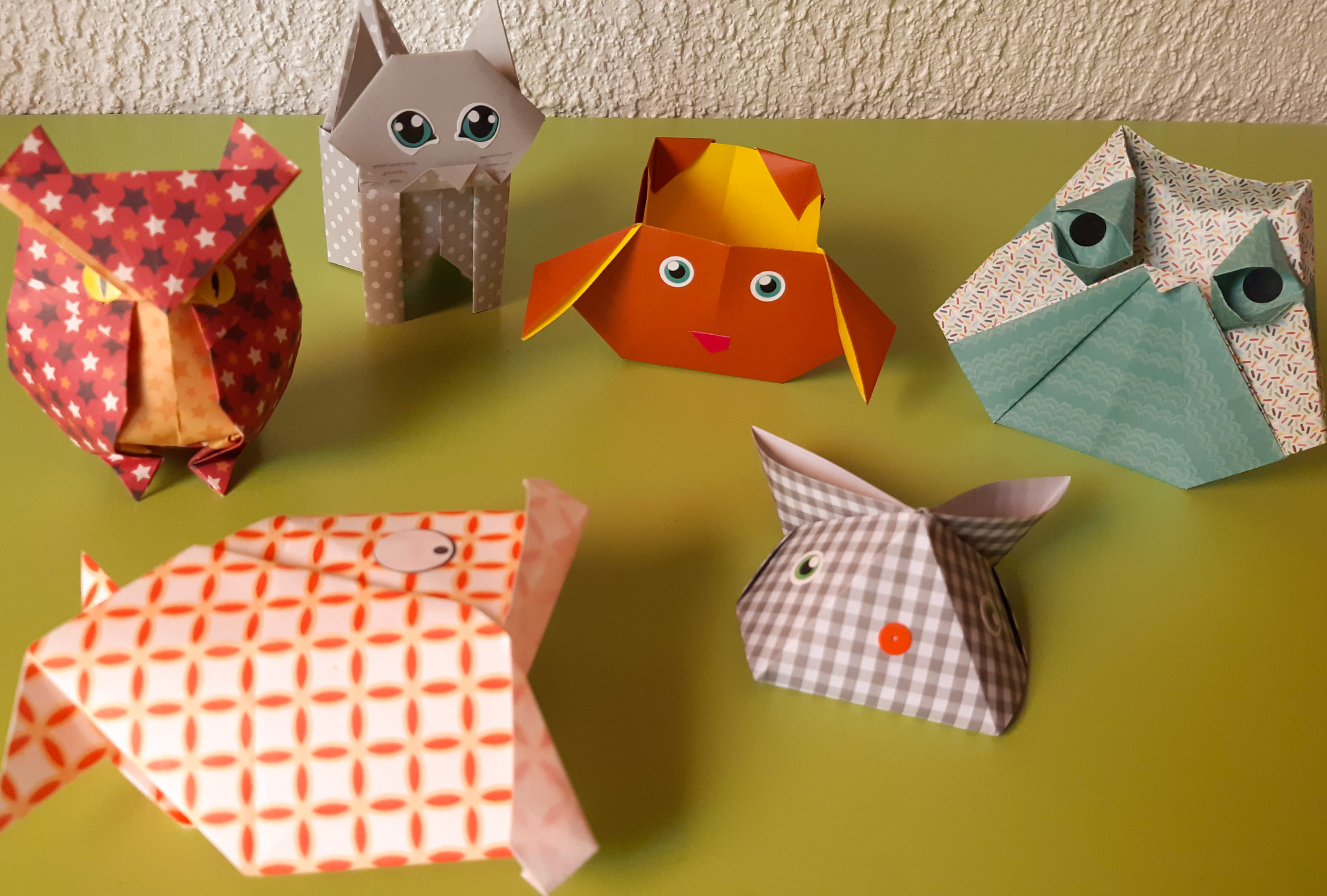Figurine  (chat, boîte-chat, cœur-tête de chat, chien, chiot, chien qui hoche la tête, chien-boîte, chouette, oiseau, poule, poussin, canard, tête de nounours, papillon, lapin, poisson qui parle, etc) 1€