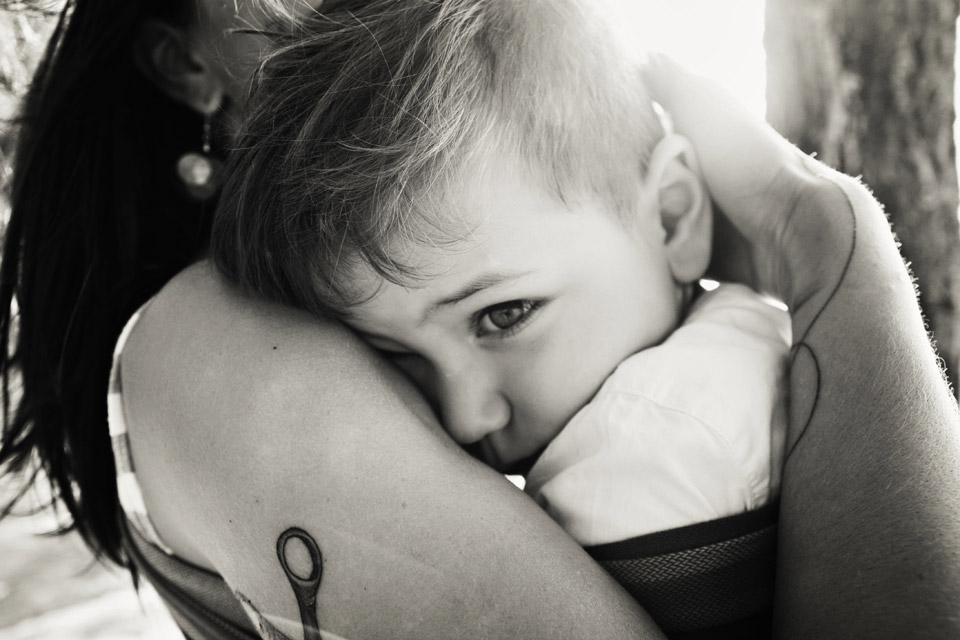 Seance-maman-enfant-calin