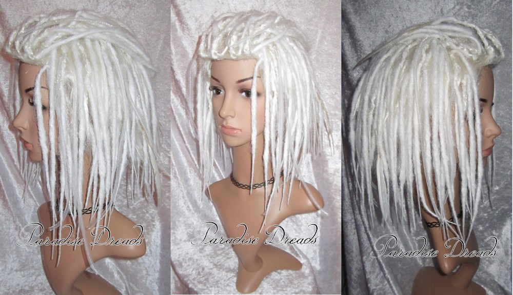 Perruque blanche plume cyberlock dreadlocks dreads uv