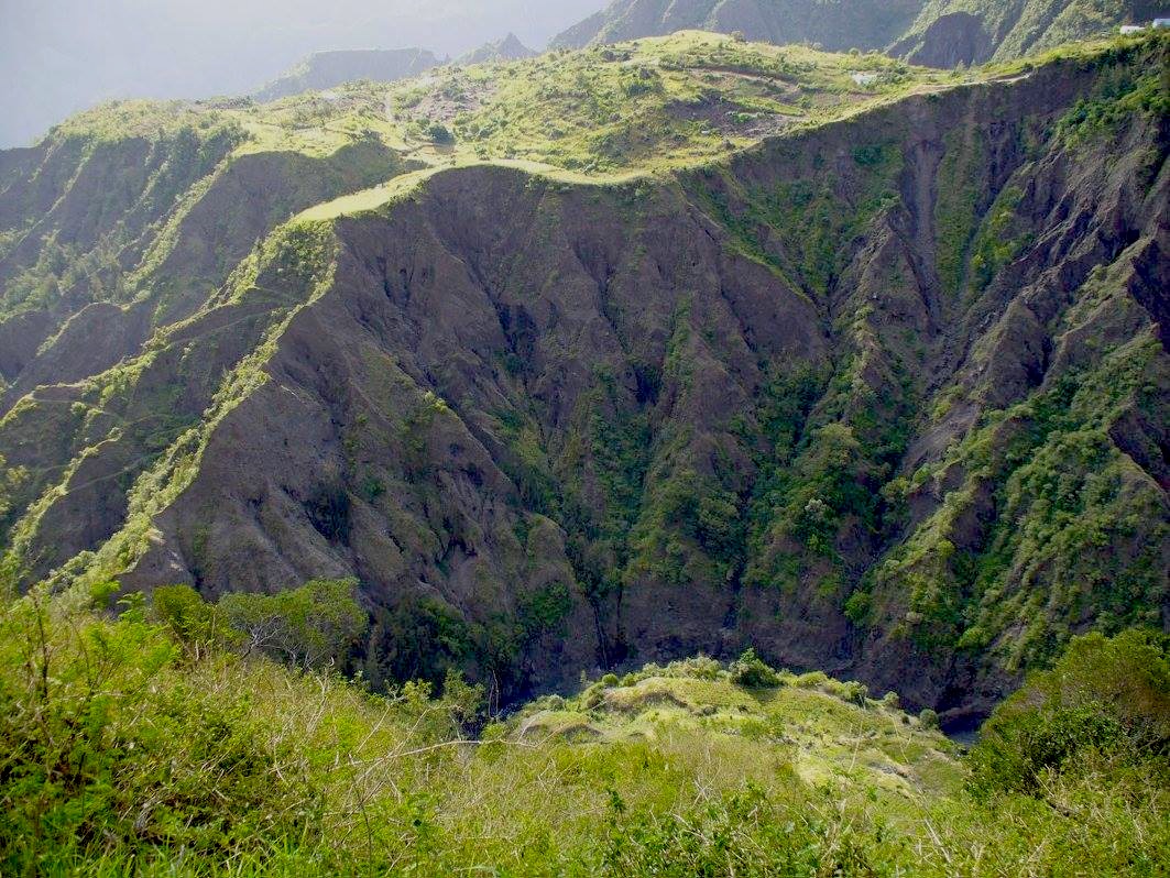 Lo s reunion island 1 