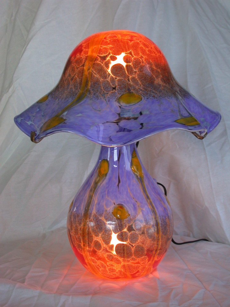 Lampe dentelle bleu et rouge