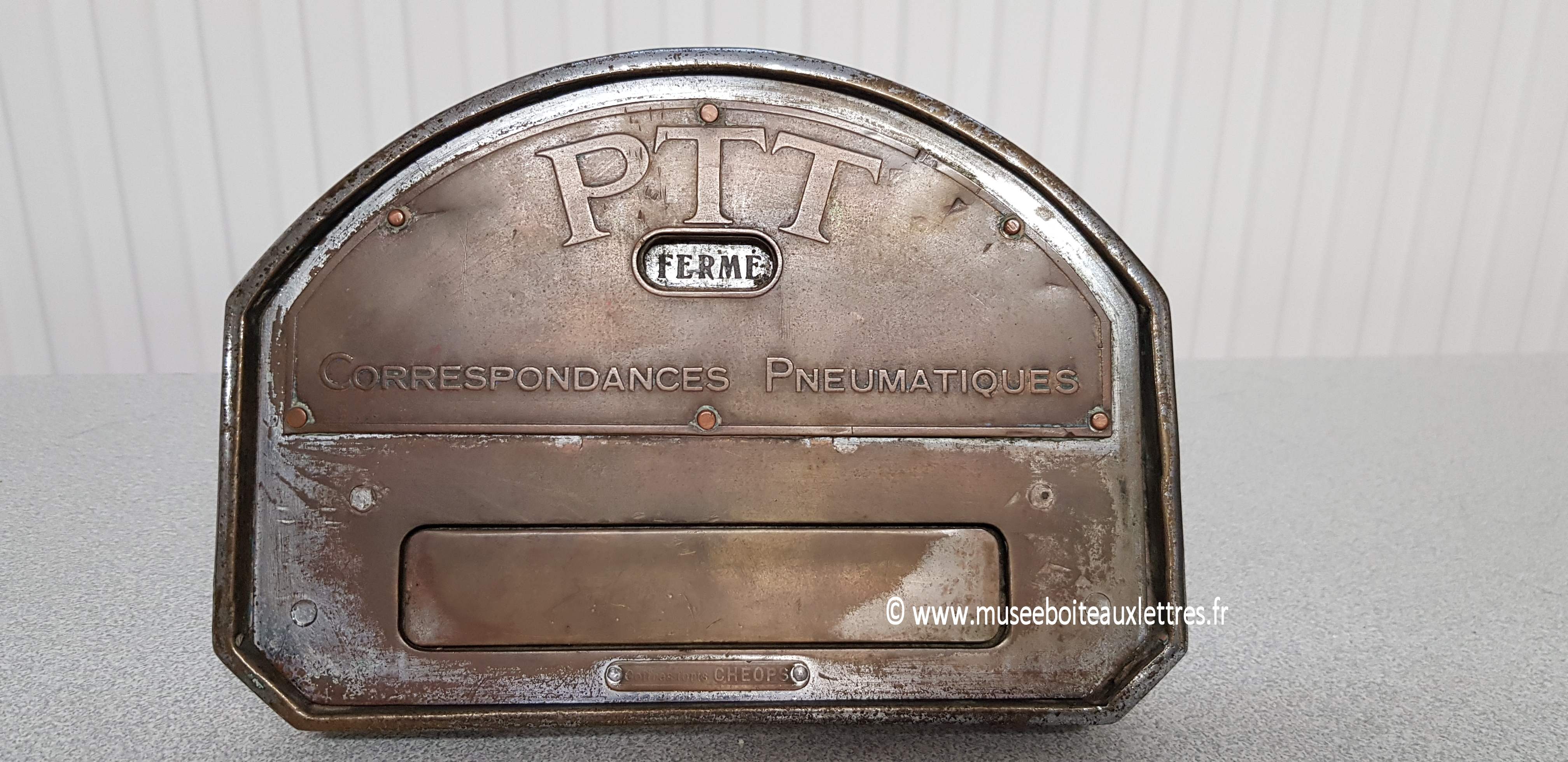 boite aux lettres PTT correspondances  pneumatiques,  
