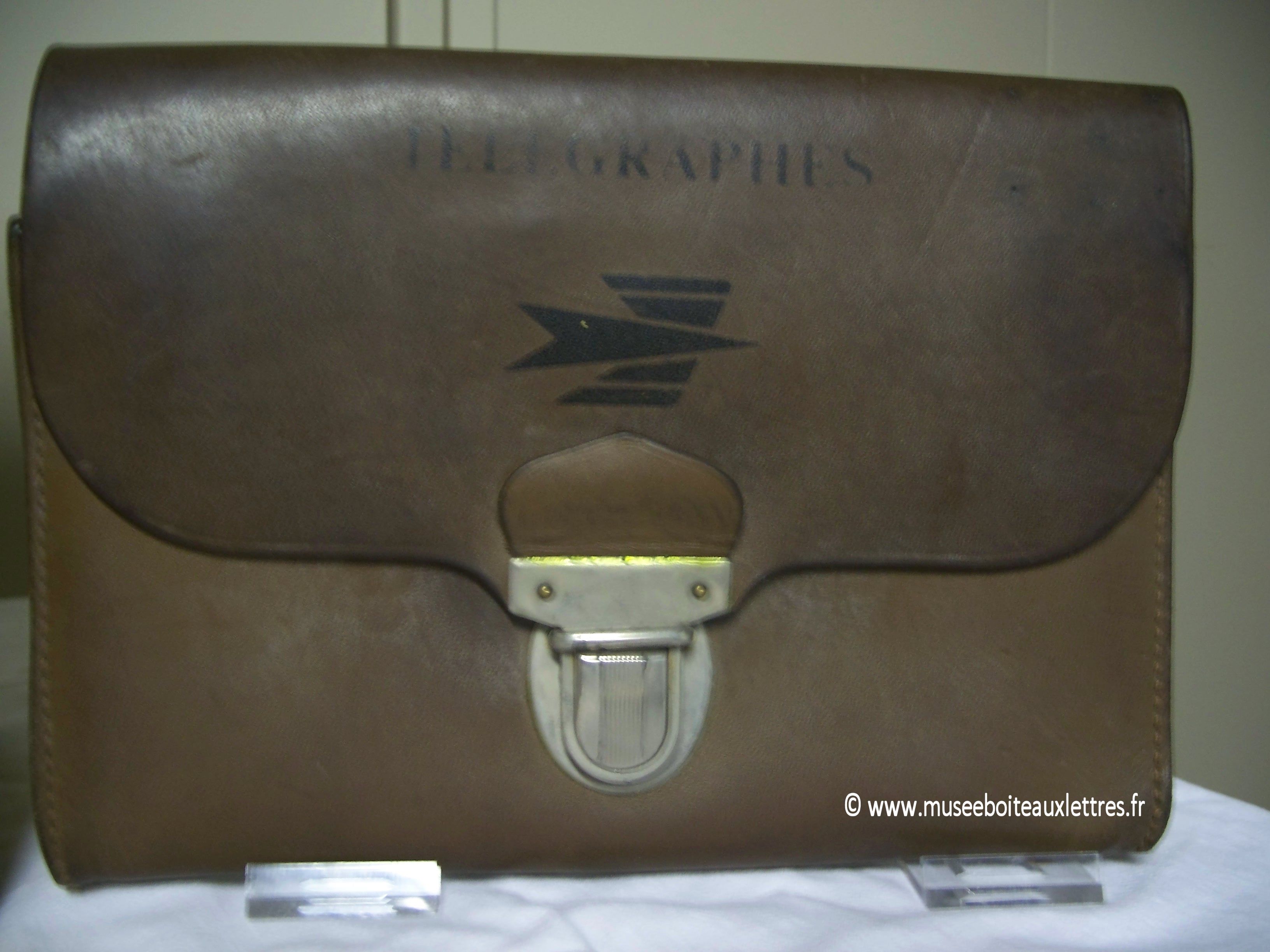 sacoche facteur télégraphiste réseau pneumatique de Paris