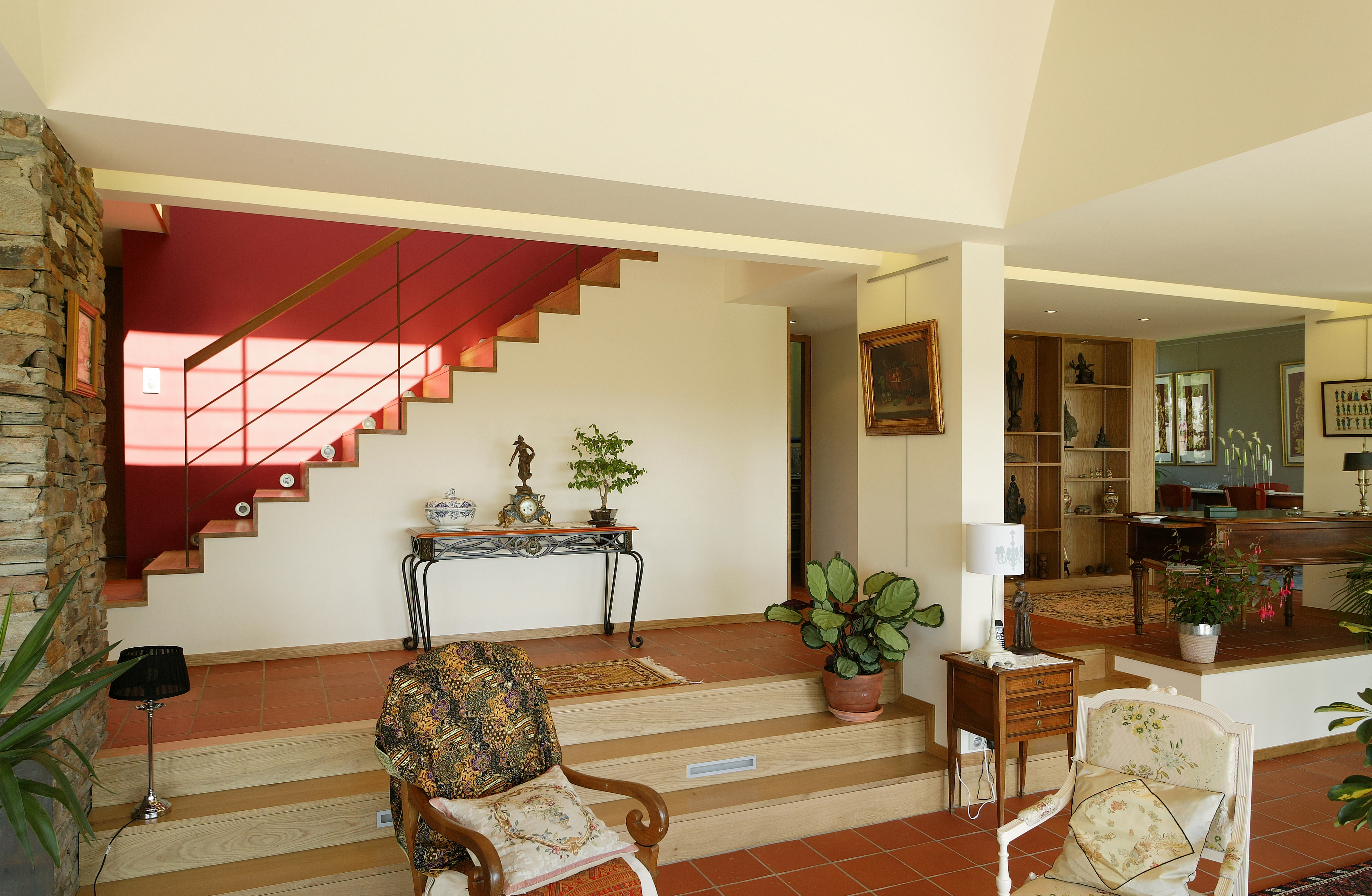 Agencement salon escalier bouysse