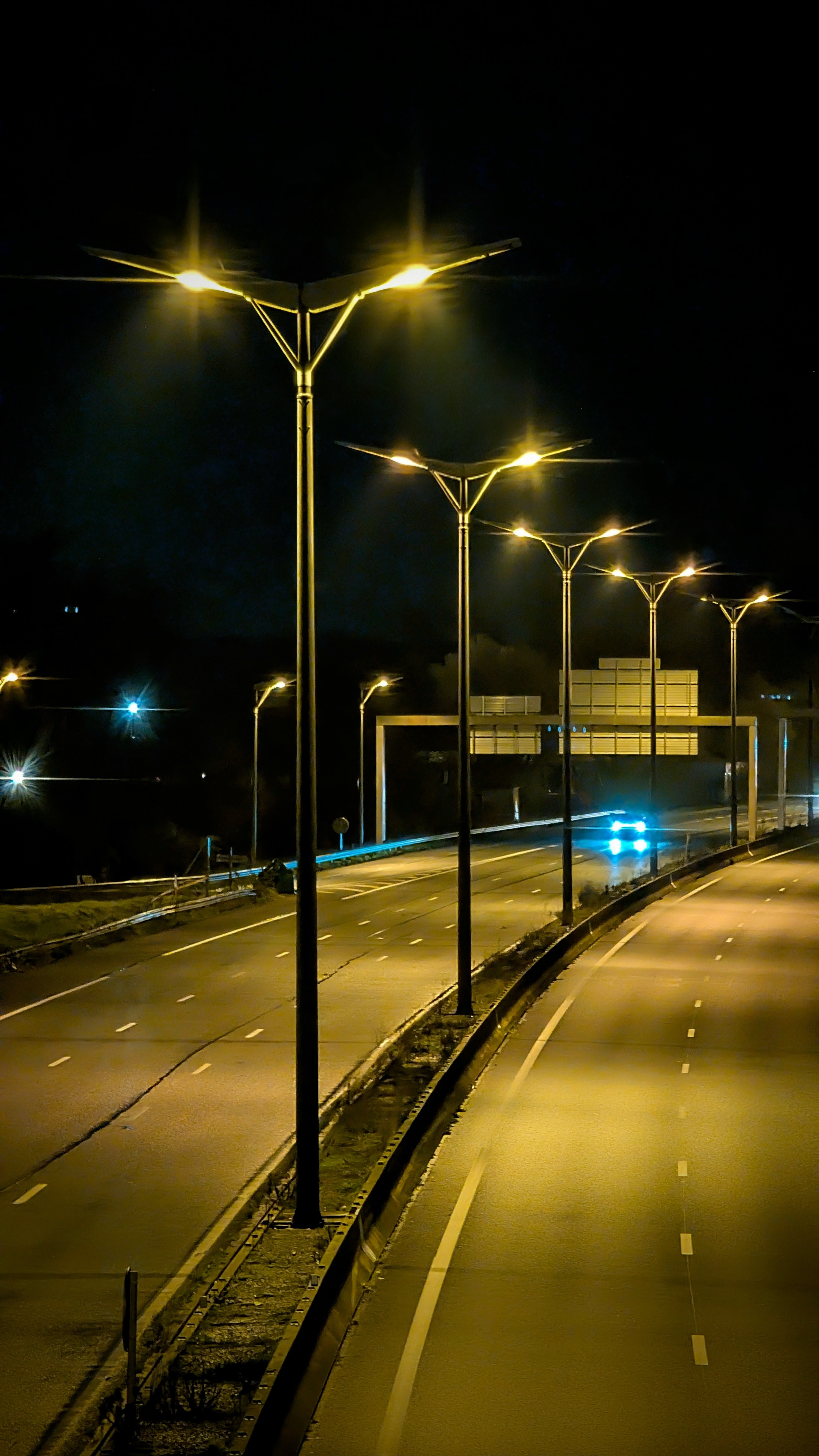 Pxl 20251205 032457209 night 2