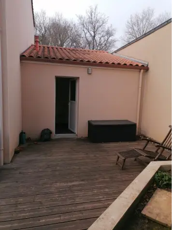 Installation de l unite exterieure pres du garage