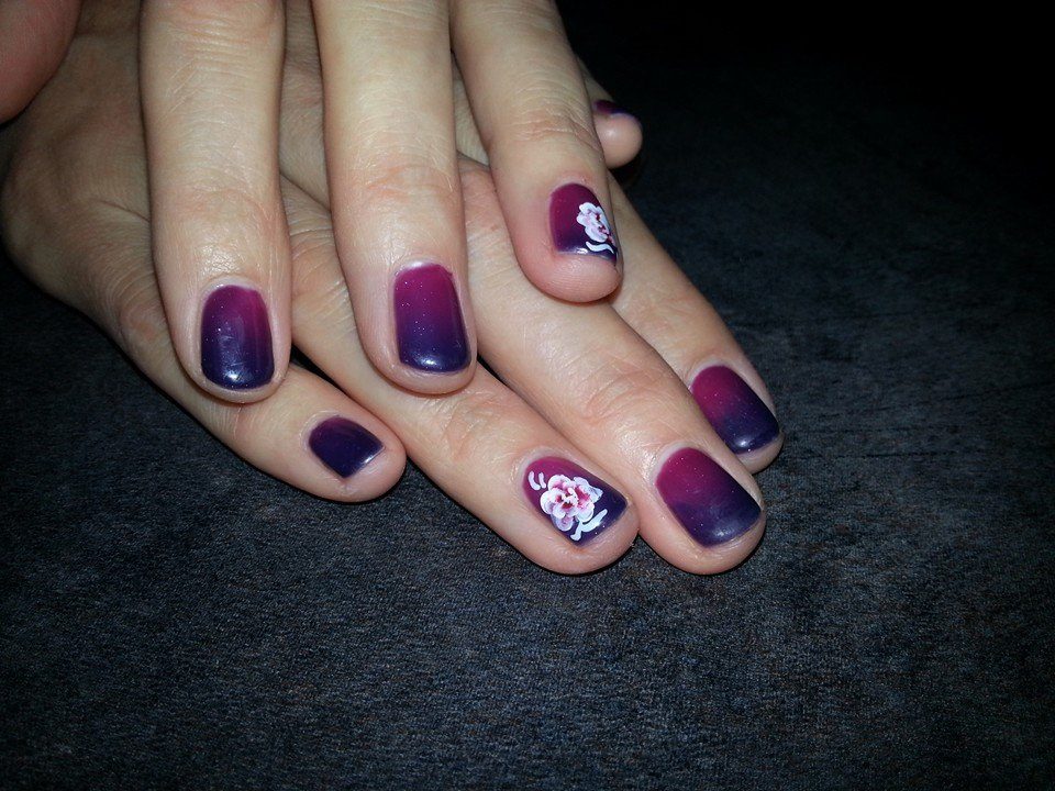 Soak off changeant de couleur selon la temperature et nail art one stroke