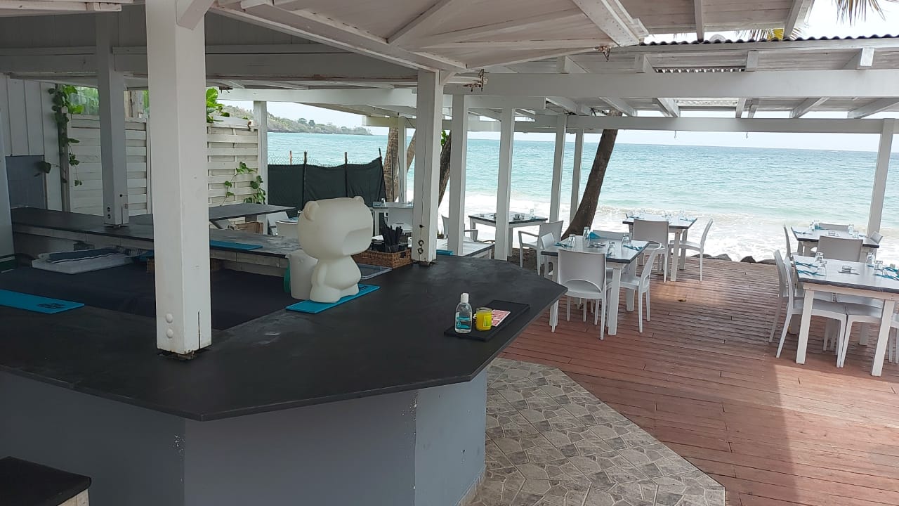 Plan travail black rock 20 mm cuisines martinique new concept ste luce