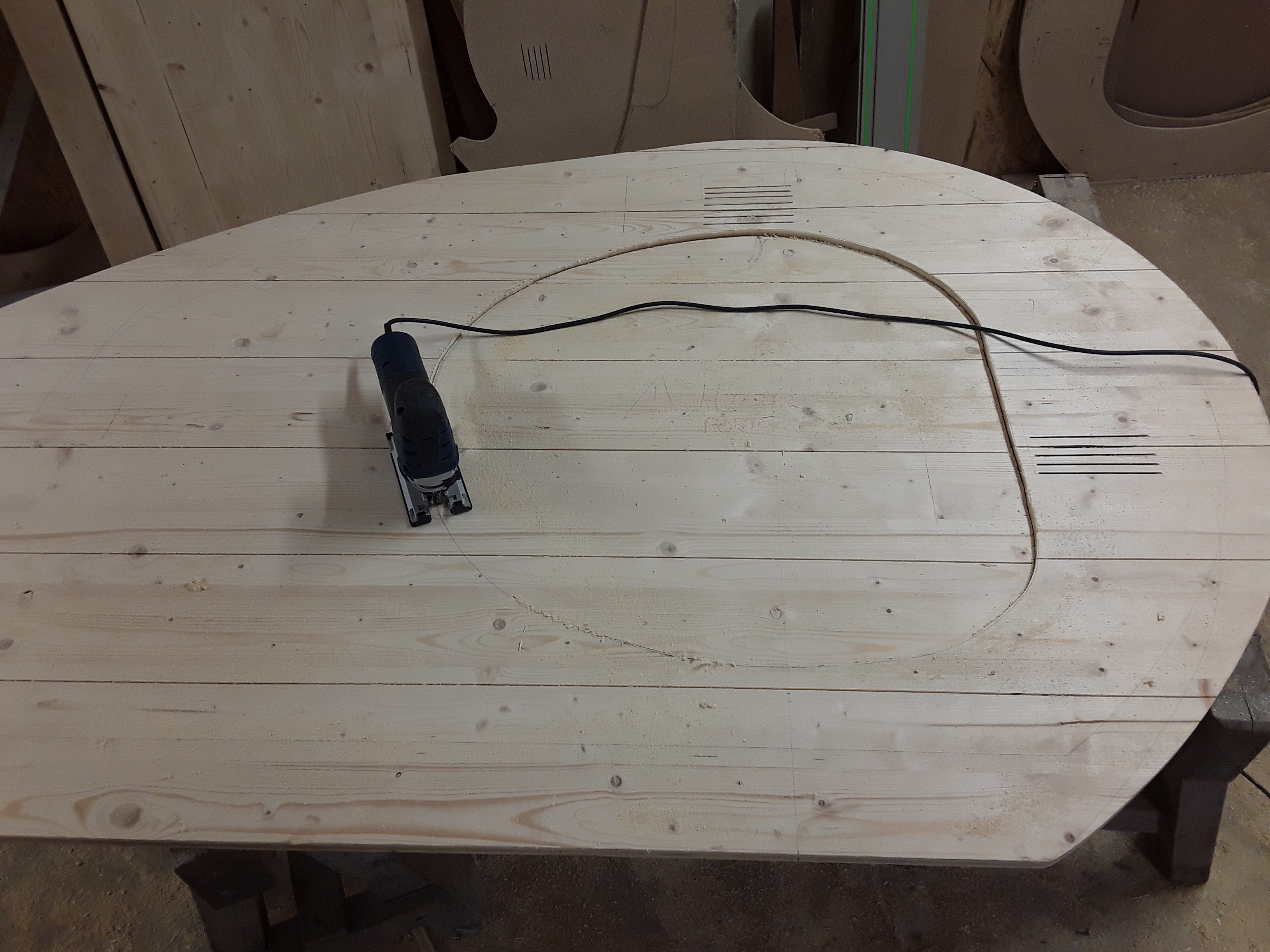 Teardrop
Mini Caravane
Découpage Scie Sauteuse